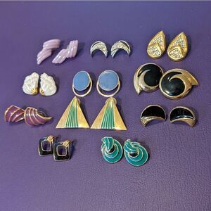 Lot of vintage earrings 
